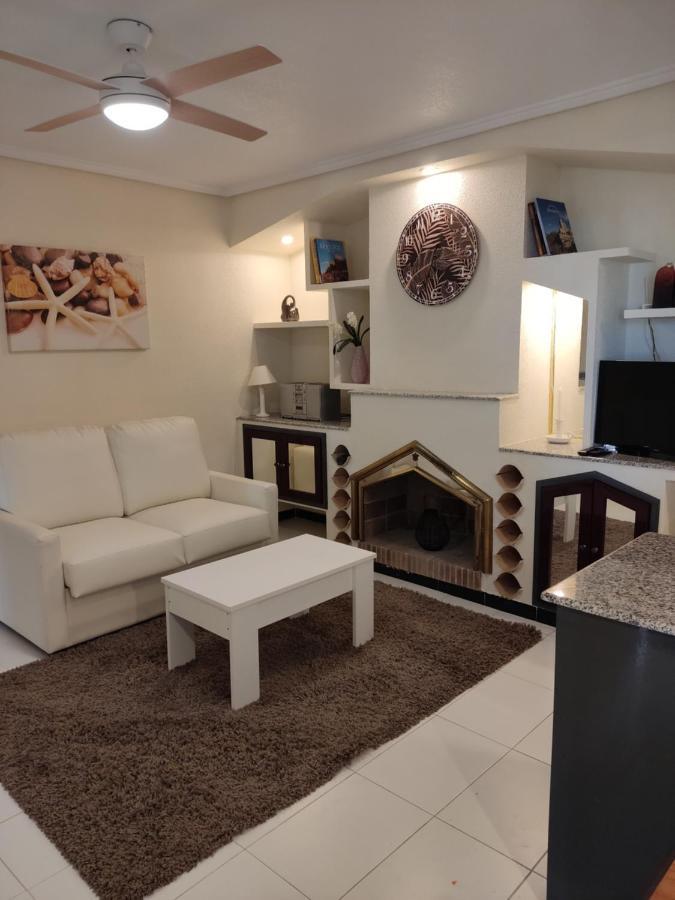 Confortable Apartamento Con Vistas Al Mar Torrevieja Bagian luar foto